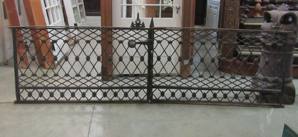 pair iron church gates DKTT